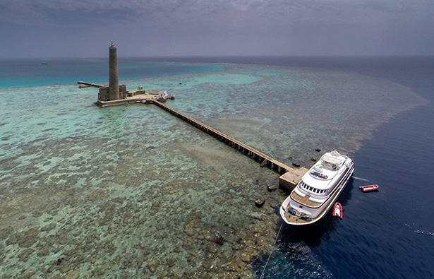 Sanganeb lighhouse liveaboard miracle